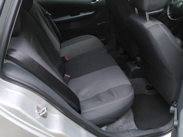 Сірий Шкода Фабія, об'ємом двигуна 0 л та пробігом 280 тис. км за 4800 $, фото 12 на Automoto.ua