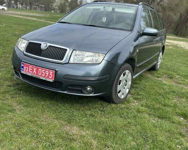 Сірий Шкода Фабія, об'ємом двигуна 1.4 л та пробігом 193 тис. км за 4800 $, фото 4 на Automoto.ua