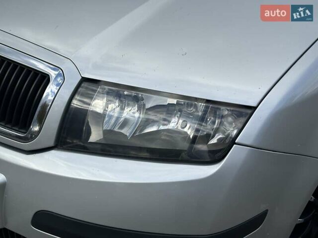 Шкода Фабия 2006 в Киеве на Automoto.ua Серый Шкода Фабия, объемом двигателя 1.2 л и пробегом 158 тыс. км за 4690 $, фото 11 на Automoto.ua