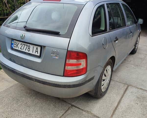 Сірий Шкода Фабія, об'ємом двигуна 1.4 л та пробігом 310 тис. км за 4100 $, фото 8 на Automoto.ua