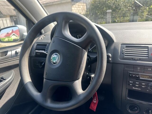 Сірий Шкода Фабія, об'ємом двигуна 1.4 л та пробігом 226 тис. км за 4150 $, фото 6 на Automoto.ua