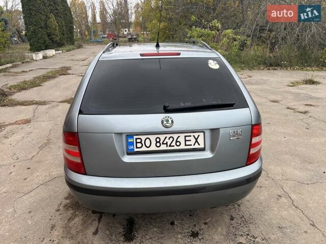 Шкода Фабия 2006 в Умани на Automoto.ua Серый Шкода Фабия, объемом двигателя 1.39 л и пробегом 230 тыс. км за 5500 $, фото 5 на Automoto.ua