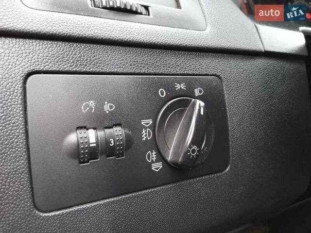 Серый Шкода Фабия, объемом двигателя 1.2 л и пробегом 290 тыс. км за 3400 $, фото 17 на Automoto.ua