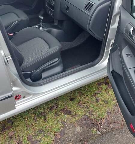 Серый Шкода Фабия, объемом двигателя 1.4 л и пробегом 201 тыс. км за 5150 $, фото 16 на Automoto.ua