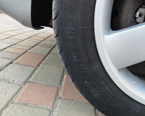 Сірий Шкода Фабія, об'ємом двигуна 1.4 л та пробігом 188 тис. км за 4999 $, фото 16 на Automoto.ua
