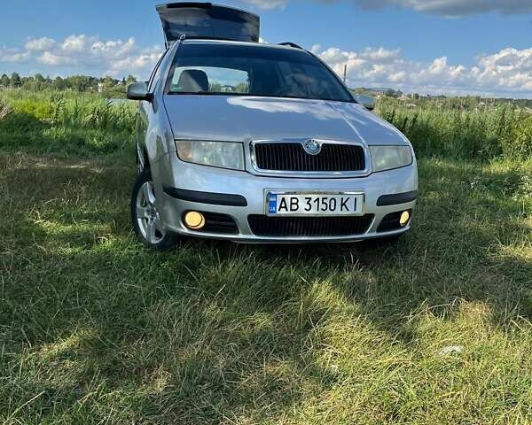 Серый Шкода Фабия, объемом двигателя 1.4 л и пробегом 210 тыс. км за 5200 $, фото 6 на Automoto.ua