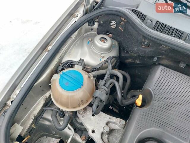 Сірий Шкода Фабія, об'ємом двигуна 1.2 л та пробігом 154 тис. км за 4399 $, фото 23 на Automoto.ua