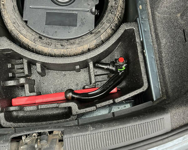 Сірий Шкода Фабія, об'ємом двигуна 1.4 л та пробігом 160 тис. км за 4550 $, фото 24 на Automoto.ua