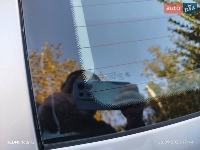 Сірий Шкода Фабія, об'ємом двигуна 1.4 л та пробігом 179 тис. км за 5350 $, фото 21 на Automoto.ua