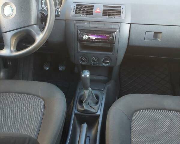 Шкода Фабия 2006 в Тысменице на Automoto.ua Серый Шкода Фабия, объемом двигателя 1.4 л и пробегом 160 тыс. км за 3950 $, фото 23 на Automoto.ua
