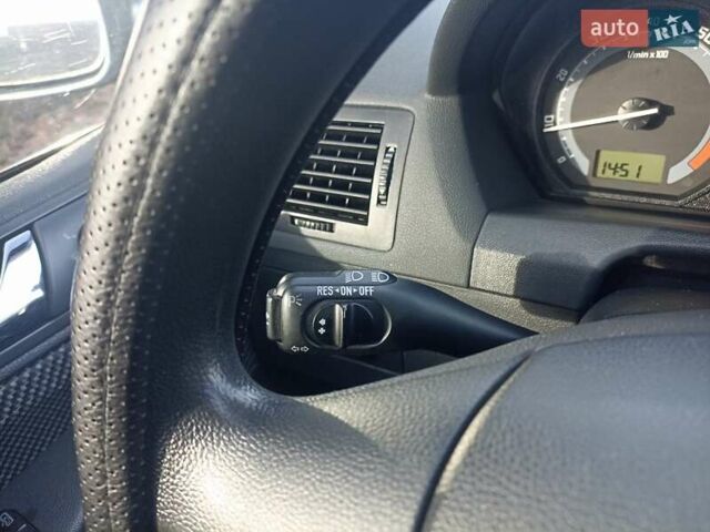 Шкода Фабия 2006 в Полтаве на Automoto.ua Серый Шкода Фабия, объемом двигателя 1.39 л и пробегом 218 тыс. км за 5100 $, фото 19 на Automoto.ua