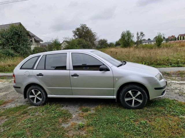 Сірий Шкода Фабія, об'ємом двигуна 1.2 л та пробігом 268 тис. км за 2950 $, фото 2 на Automoto.ua