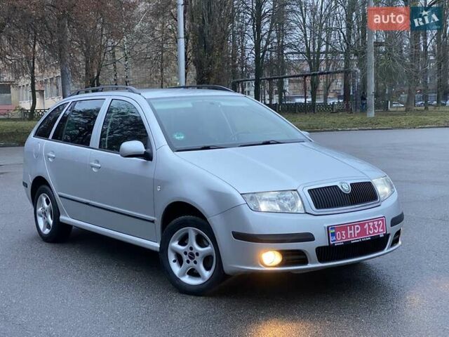 Сірий Шкода Фабія, об'ємом двигуна 1.4 л та пробігом 204 тис. км за 4999 $, фото 1 на Automoto.ua