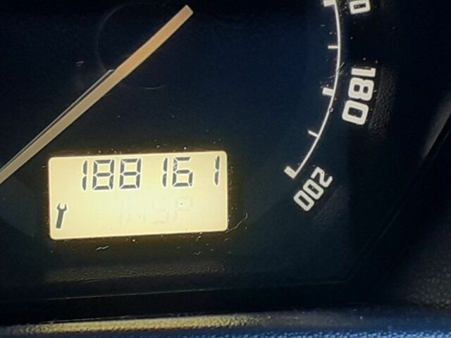 Серый Шкода Фабия, объемом двигателя 1.4 л и пробегом 188 тыс. км за 4199 $, фото 8 на Automoto.ua