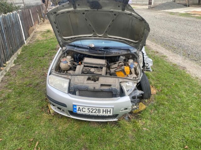 Сірий Шкода Фабія, об'ємом двигуна 1.4 л та пробігом 252 тис. км за 1300 $, фото 4 на Automoto.ua
