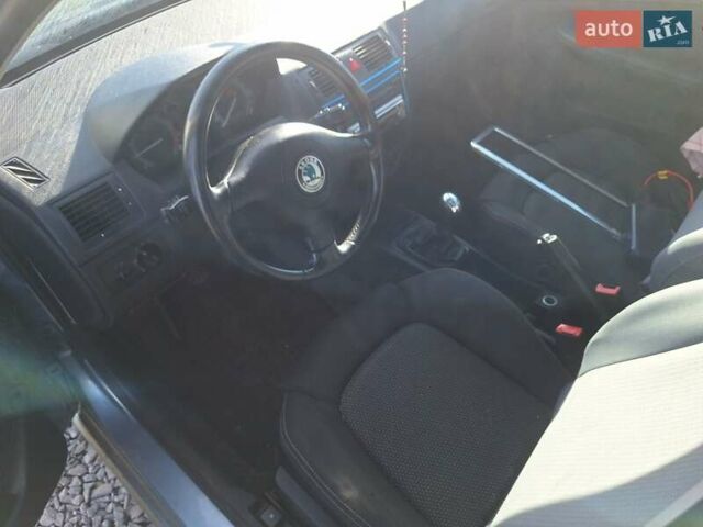 Сірий Шкода Фабія, об'ємом двигуна 1.4 л та пробігом 215 тис. км за 2800 $, фото 14 на Automoto.ua