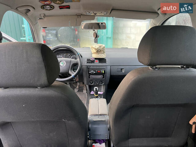 Сірий Шкода Фабія, об'ємом двигуна 1.2 л та пробігом 283 тис. км за 3500 $, фото 3 на Automoto.ua