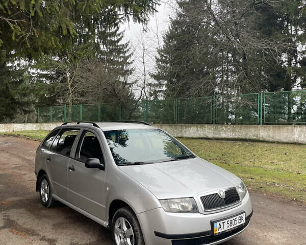 Серый Шкода Фабия, объемом двигателя 1.2 л и пробегом 175 тыс. км за 2800 $, фото 2 на Automoto.ua