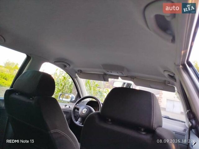 Сірий Шкода Фабія, об'ємом двигуна 1.4 л та пробігом 188 тис. км за 4999 $, фото 56 на Automoto.ua