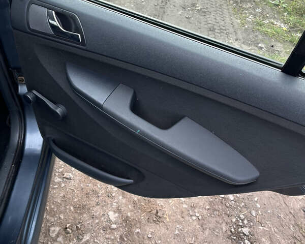 Сірий Шкода Фабія, об'ємом двигуна 1.4 л та пробігом 160 тис. км за 4550 $, фото 12 на Automoto.ua