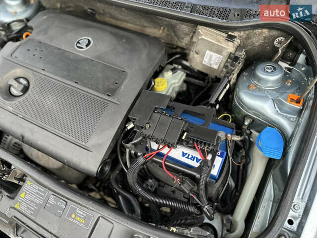 Серый Шкода Фабия, объемом двигателя 1.4 л и пробегом 270 тыс. км за 2550 $, фото 13 на Automoto.ua