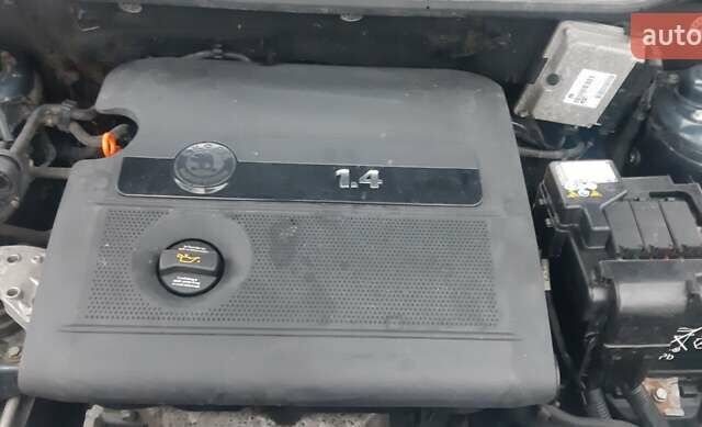 Серый Шкода Фабия, объемом двигателя 1.39 л и пробегом 155 тыс. км за 4650 $, фото 17 на Automoto.ua