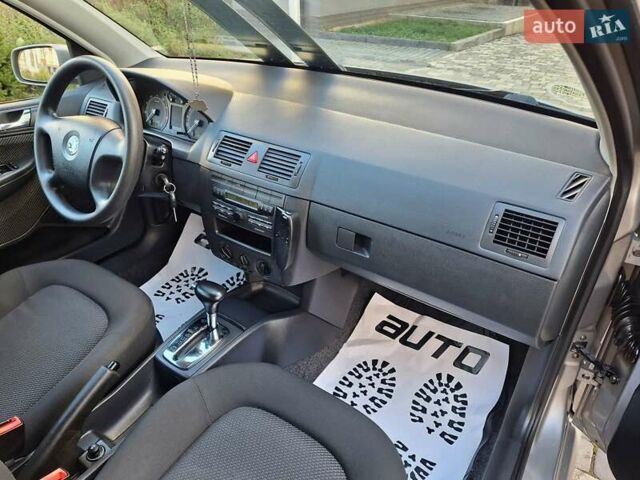 Шкода Фабия 2006 в Ивано-Франковске на Automoto.ua Серый Шкода Фабия, объемом двигателя 1.4 л и пробегом 210 тыс. км за 5499 $, фото 39 на Automoto.ua