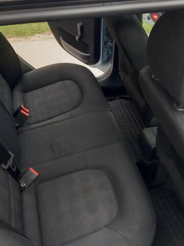 Серый Шкода Фабия, объемом двигателя 1.39 л и пробегом 157 тыс. км за 4900 $, фото 15 на Automoto.ua