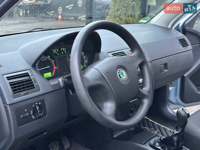 Серый Шкода Фабия, объемом двигателя 1.4 л и пробегом 195 тыс. км за 4999 $, фото 13 на Automoto.ua