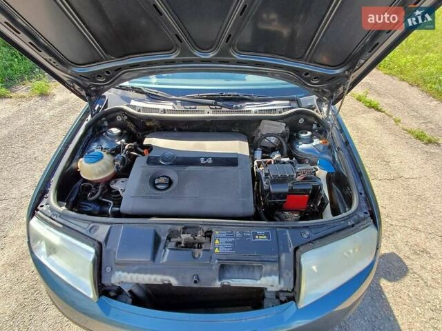 Серый Шкода Фабия, объемом двигателя 1.39 л и пробегом 261 тыс. км за 3999 $, фото 10 на Automoto.ua
