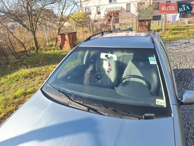 Сірий Шкода Фабія, об'ємом двигуна 1.4 л та пробігом 215 тис. км за 2800 $, фото 4 на Automoto.ua