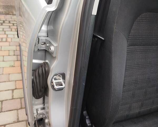 Сірий Шкода Фабія, об'ємом двигуна 1.4 л та пробігом 178 тис. км за 5000 $, фото 61 на Automoto.ua