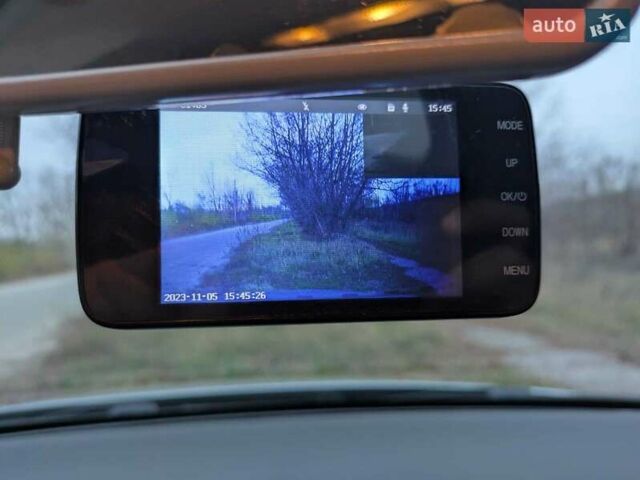 Серый Шкода Фабия, объемом двигателя 1.39 л и пробегом 230 тыс. км за 5000 $, фото 16 на Automoto.ua