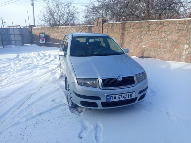 Сірий Шкода Фабія, об'ємом двигуна 1.2 л та пробігом 200 тис. км за 3600 $, фото 2 на Automoto.ua