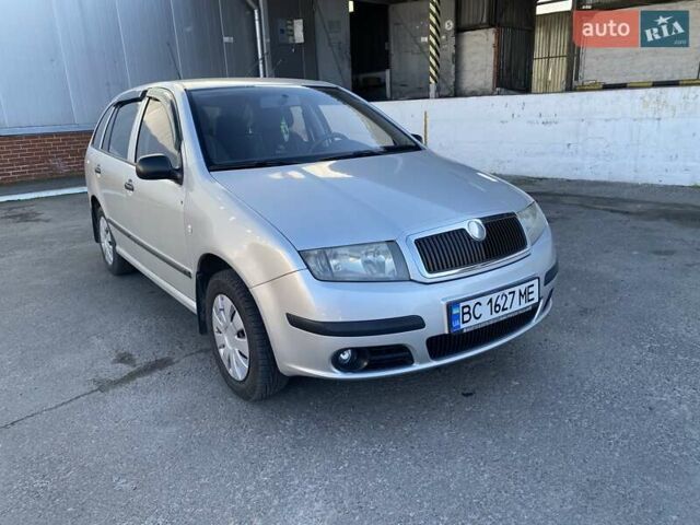 Сірий Шкода Фабія, об'ємом двигуна 1.2 л та пробігом 180 тис. км за 3300 $, фото 2 на Automoto.ua