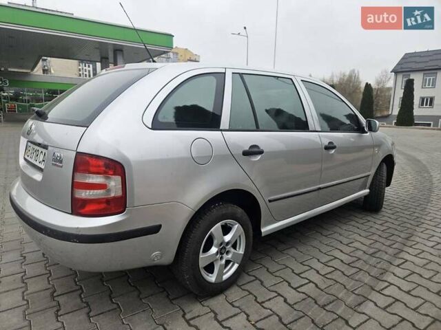 Серый Шкода Фабия, объемом двигателя 1.4 л и пробегом 159 тыс. км за 4800 $, фото 27 на Automoto.ua