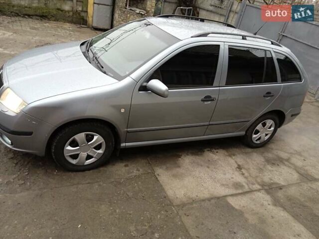 Серый Шкода Фабия, объемом двигателя 1.2 л и пробегом 290 тыс. км за 3400 $, фото 4 на Automoto.ua