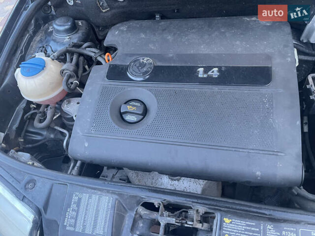 Серый Шкода Фабия, объемом двигателя 1.39 л и пробегом 197 тыс. км за 3950 $, фото 13 на Automoto.ua