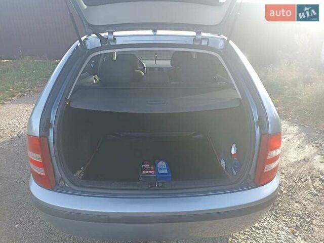 Шкода Фабия 2006 в Полтаве на Automoto.ua Серый Шкода Фабия, объемом двигателя 1.39 л и пробегом 218 тыс. км за 5100 $, фото 7 на Automoto.ua