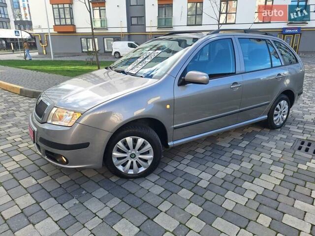 Шкода Фабия 2006 в Ивано-Франковске на Automoto.ua Серый Шкода Фабия, объемом двигателя 1.4 л и пробегом 210 тыс. км за 5499 $, фото 5 на Automoto.ua