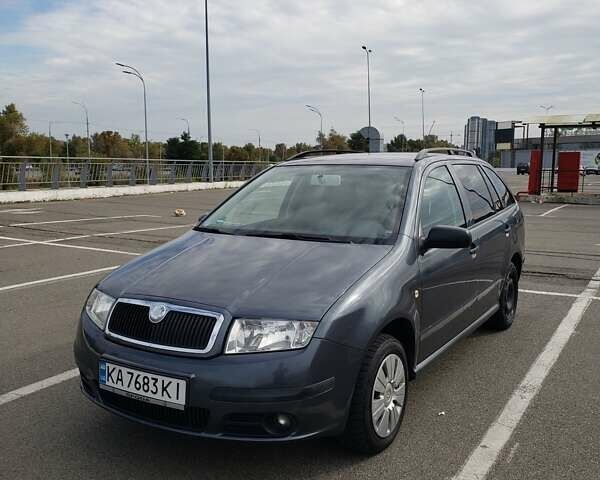 Сірий Шкода Фабія, об'ємом двигуна 1.39 л та пробігом 252 тис. км за 4000 $, фото 2 на Automoto.ua