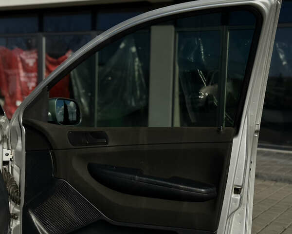 Шкода Фабия 2006 в Тернополе на Automoto.ua Серый Шкода Фабия, объемом двигателя 1.4 л и пробегом 316 тыс. км за 3300 $, фото 12 на Automoto.ua