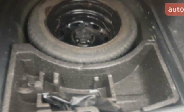 Серый Шкода Фабия, объемом двигателя 1.39 л и пробегом 155 тыс. км за 4650 $, фото 11 на Automoto.ua