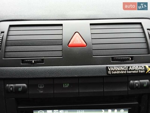 Серый Шкода Фабия, объемом двигателя 1.2 л и пробегом 290 тыс. км за 3400 $, фото 14 на Automoto.ua