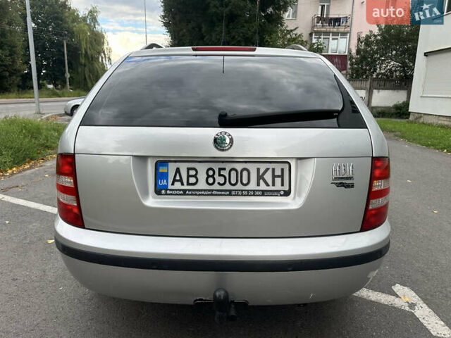 Серый Шкода Фабия, объемом двигателя 1.39 л и пробегом 160 тыс. км за 5800 $, фото 7 на Automoto.ua