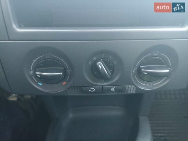 Шкода Фабия 2006 в Полтаве на Automoto.ua Серый Шкода Фабия, объемом двигателя 1.39 л и пробегом 218 тыс. км за 5100 $, фото 12 на Automoto.ua