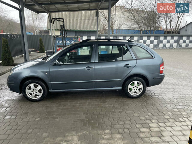 Серый Шкода Фабия, объемом двигателя 1.4 л и пробегом 340 тыс. км за 4500 $, фото 6 на Automoto.ua