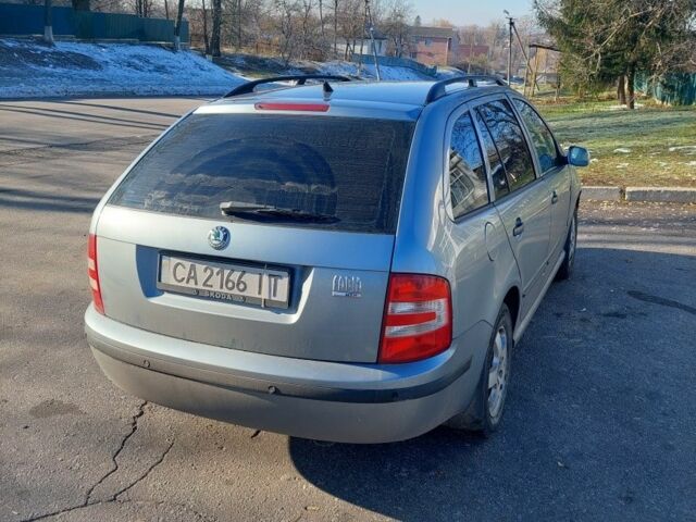 Сірий Шкода Фабія, об'ємом двигуна 1.2 л та пробігом 364 тис. км за 3000 $, фото 4 на Automoto.ua