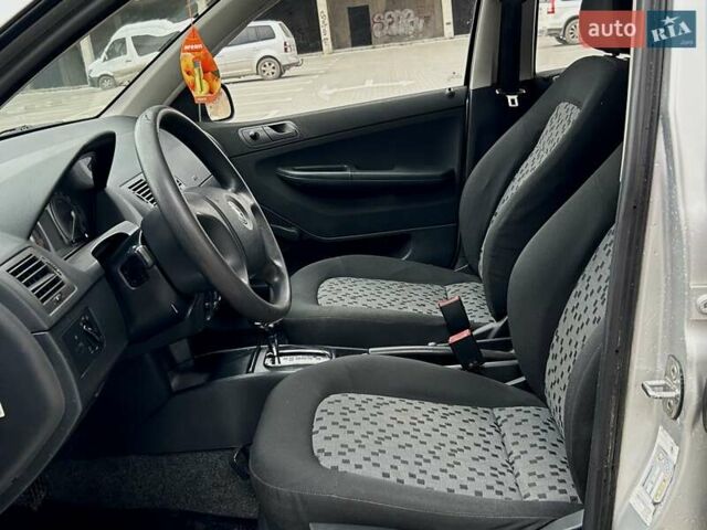 Серый Шкода Фабия, объемом двигателя 1.39 л и пробегом 164 тыс. км за 4444 $, фото 21 на Automoto.ua