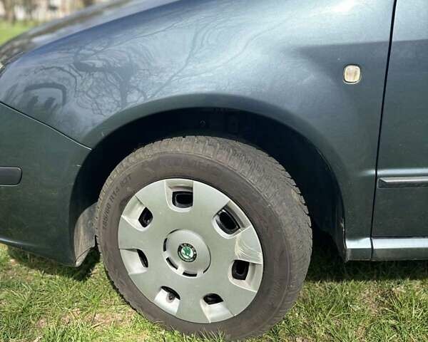 Сірий Шкода Фабія, об'ємом двигуна 1.4 л та пробігом 193 тис. км за 4800 $, фото 26 на Automoto.ua